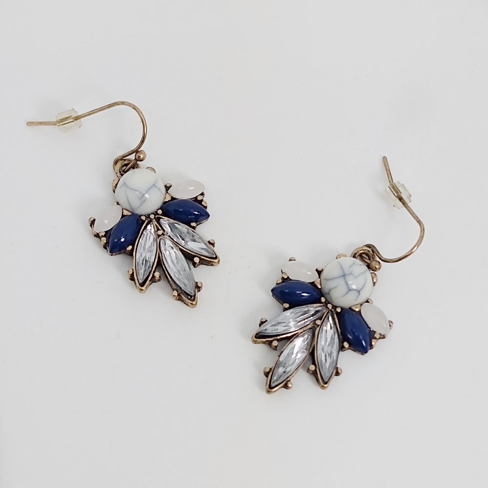 NEW Small Chandelier Crystal Bohemian Lightweight Drop Earrings - Picture 2 of 7
